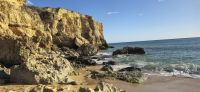 Strand in Albufeira &ndash; &copy; Marlies Thrum (Eberhardt TRAVEL)