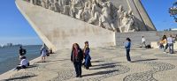 vor dem Entdeckerdenkmal &ndash; &copy; Marlies Thrum (Eberhardt TRAVEL)