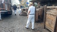 Korbschlitten ausladen in Monte, Madeira, Portugal &ndash; &copy; Anette Rietz (Eberhardt TRAVEL)