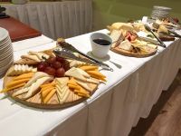 Käsebuffet &ndash; &copy; Andreas Schmidt (Eberhardt TRAVEL)