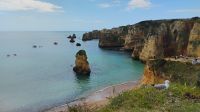 Küstenabschnitt bei Lagos, Algarve  &ndash; &copy; Monika Cortese (Eberhardt TRAVEL)