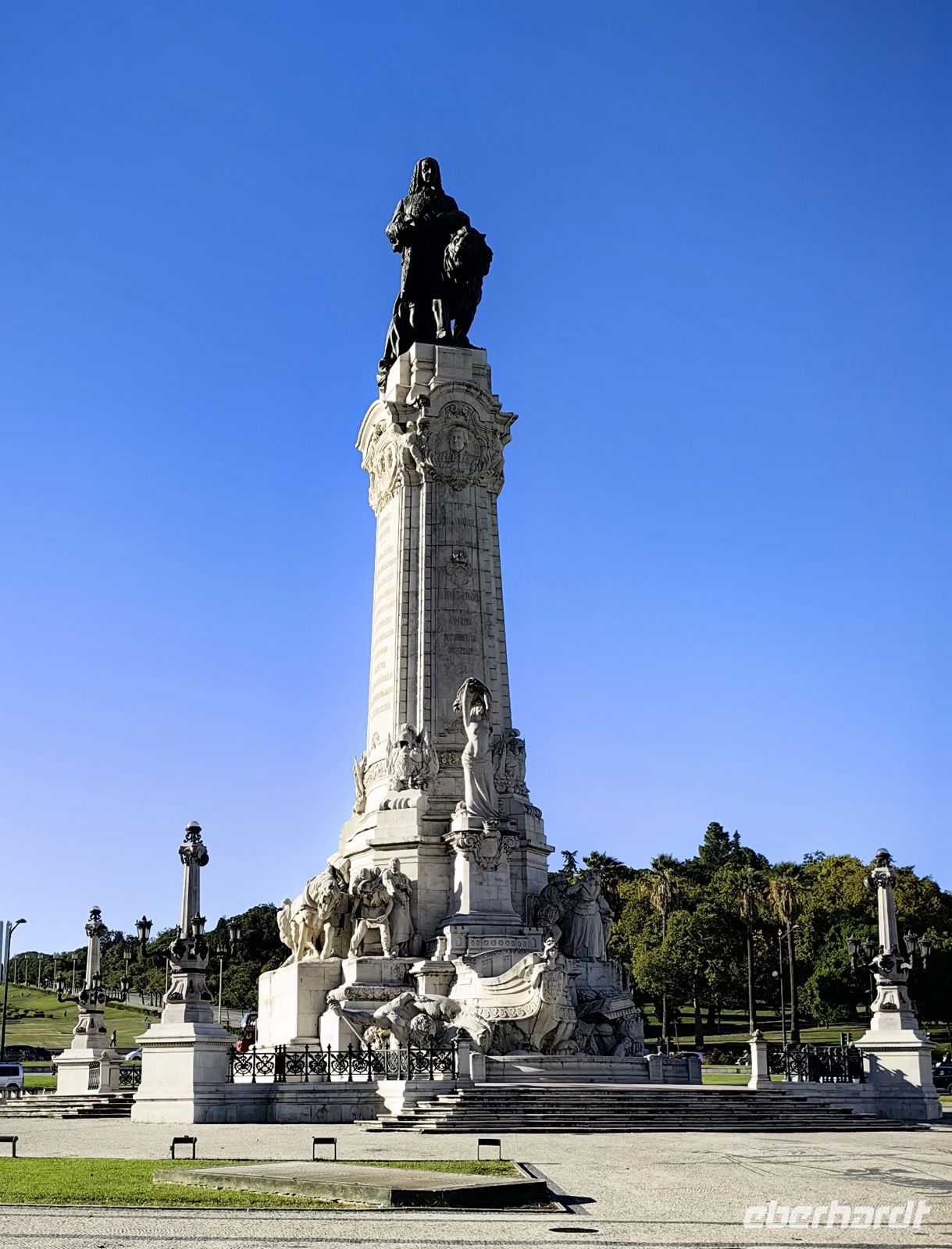 Marques de Pombal, Statue des ersten Marquis von Pombal: Sebastiao José de Cavalho e Melo &ndash; &copy; Simone Willner (Eberhardt TRAVEL)
