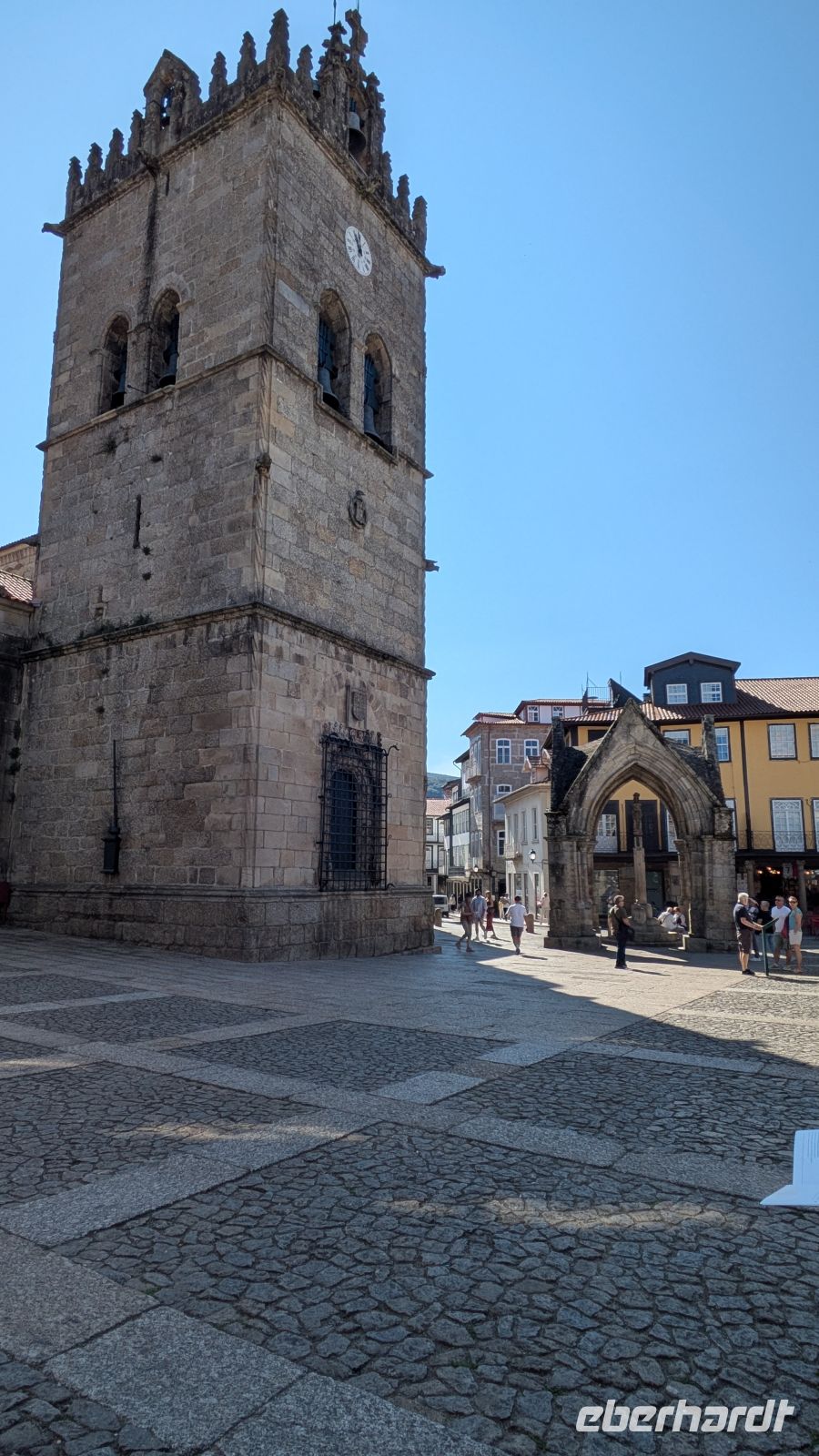 Kirche Guimarães &ndash; &copy; Geena Dutschmann (Eberhardt TRAVEL)