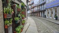 in den Gassen von Guimaraes &ndash; &copy; Marlies Thrum (Eberhardt TRAVEL)