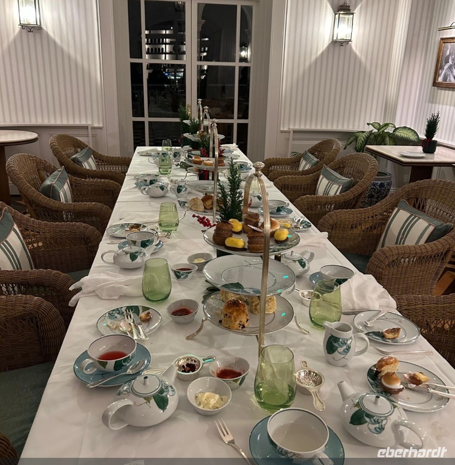 Tea Time im Reid´s Palace Hotel.jpg &ndash; &copy; Franciska Bauer (Eberhardt TRAVEL)