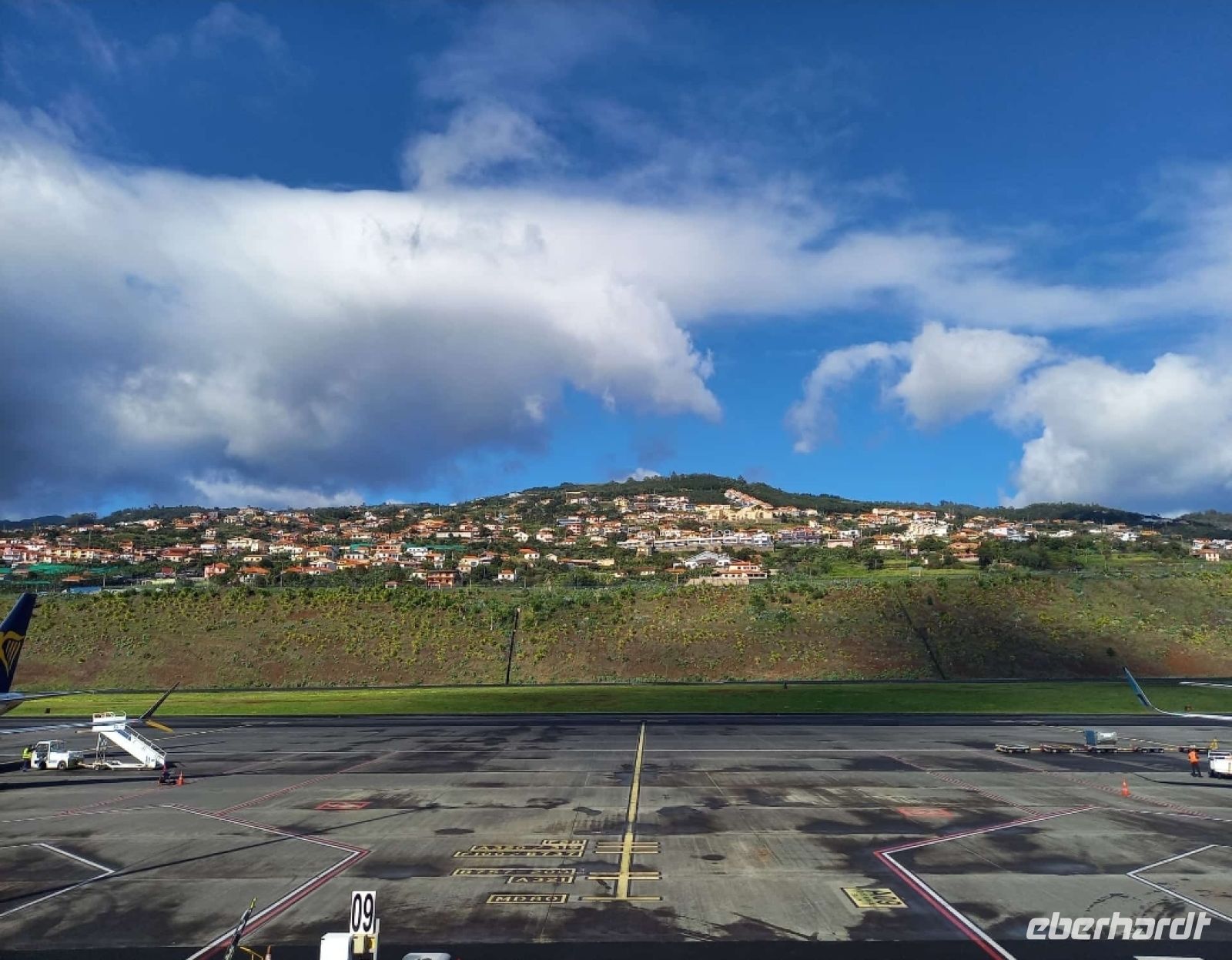 Flughafen Funchal.jpg &ndash; &copy; Franciska Bauer (Eberhardt TRAVEL)