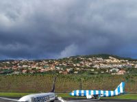 Flughafen Funchal.jpg &ndash; &copy; Franciska Bauer (Eberhardt TRAVEL)