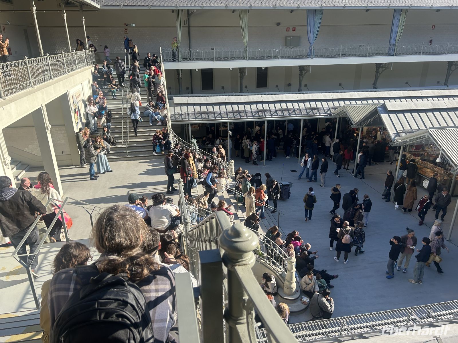 Besuch der neu erbauten Markthalle  &ndash; &copy; Carola Gastmeier (Eberhardt TRAVEL)