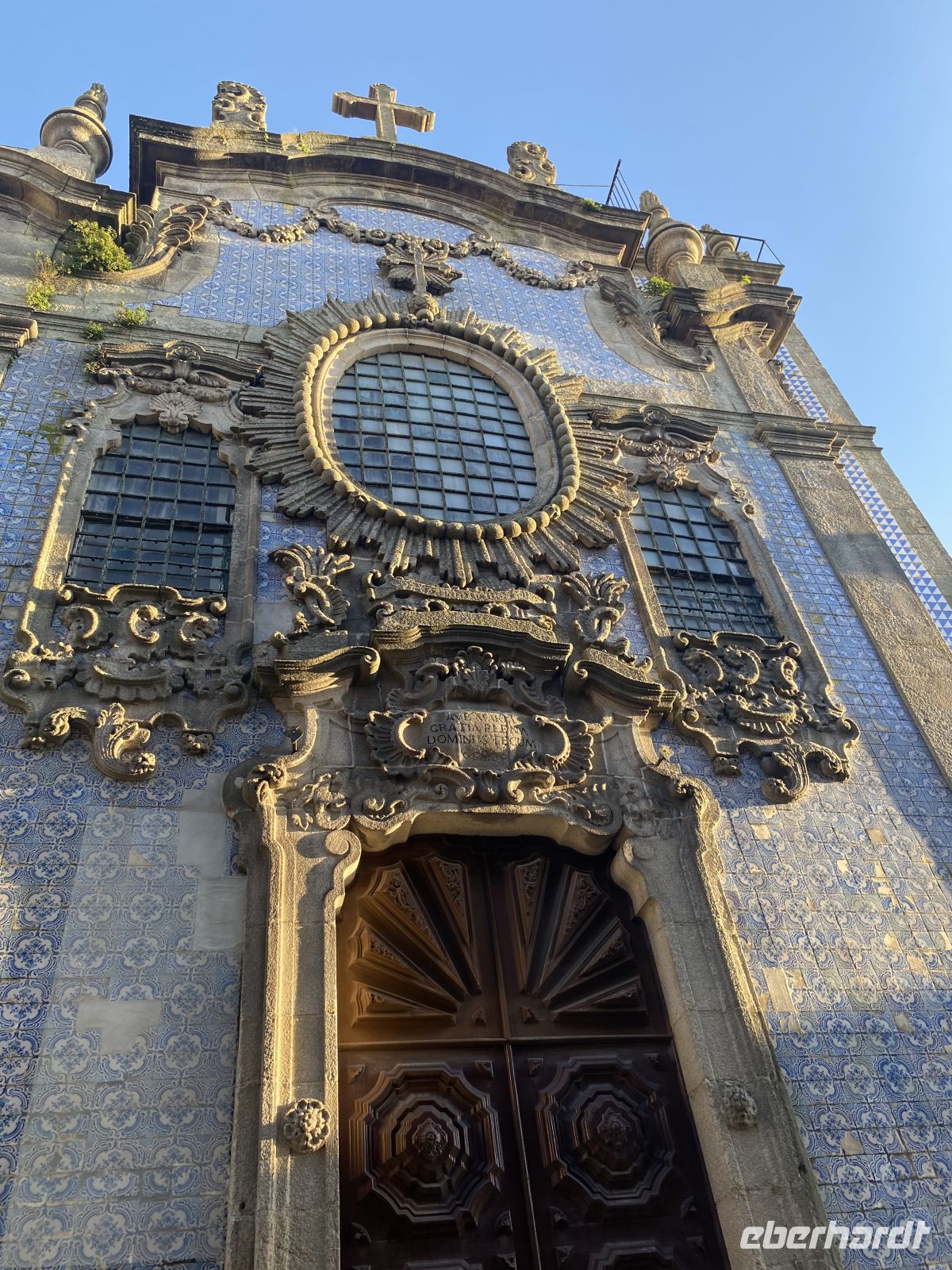 An vielen Kirchen die Azulejos  &ndash; &copy; Carola Gastmeier (Eberhardt TRAVEL)