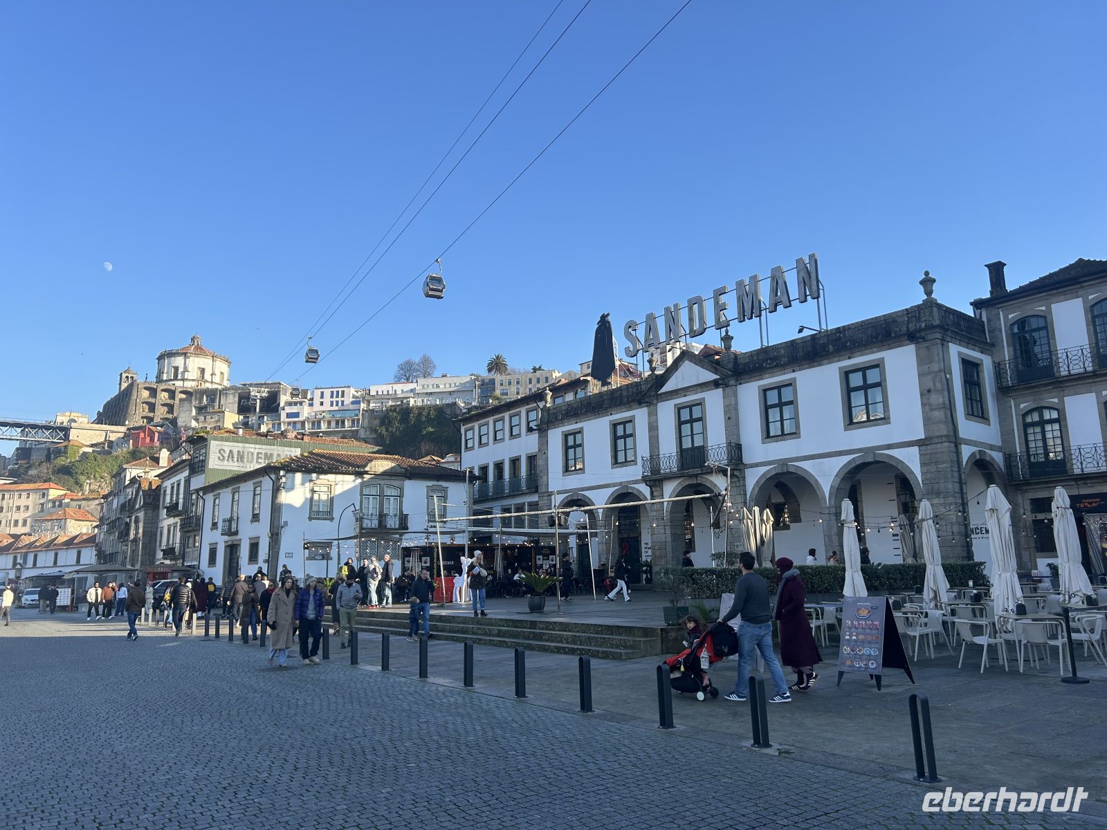 Überall gibt es kleine Bars und Restaurants  &ndash; &copy; Carola Gastmeier (Eberhardt TRAVEL)