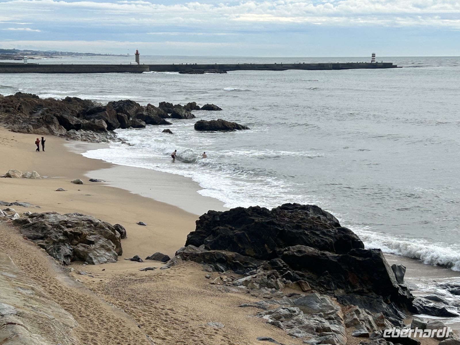 Es gab schon Mutige, die ins kalte Wasser gingen  &ndash; &copy; Carola Gastmeier (Eberhardt TRAVEL)