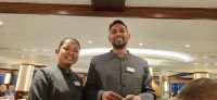 Kellnerteam Babita und ihr Kollege aus Pakistan &ndash; &copy; Ria Heilmann (Eberhardt TRAVEL)