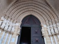 Eingangstor zu Kathedrale von Évora - Portugal 