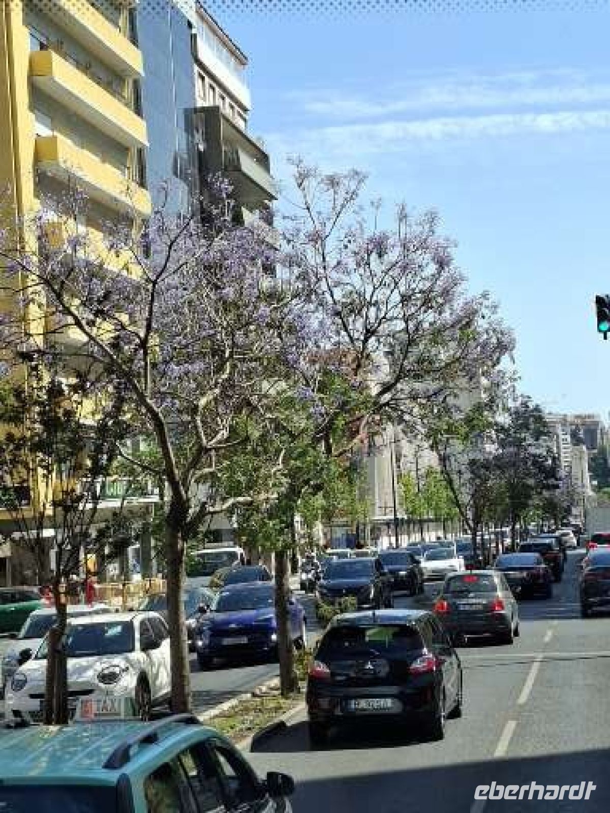 Hauptverkehrsstraße in Lissabon &ndash; &copy; Ute Solf (Eberhardt TRAVEL)