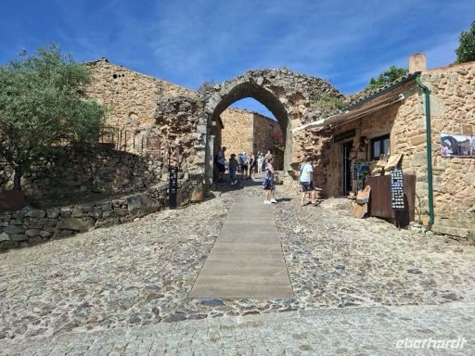 Castelo Rodrigo-Ortseingang &ndash; &copy; Ute Solf (Eberhardt TRAVEL)