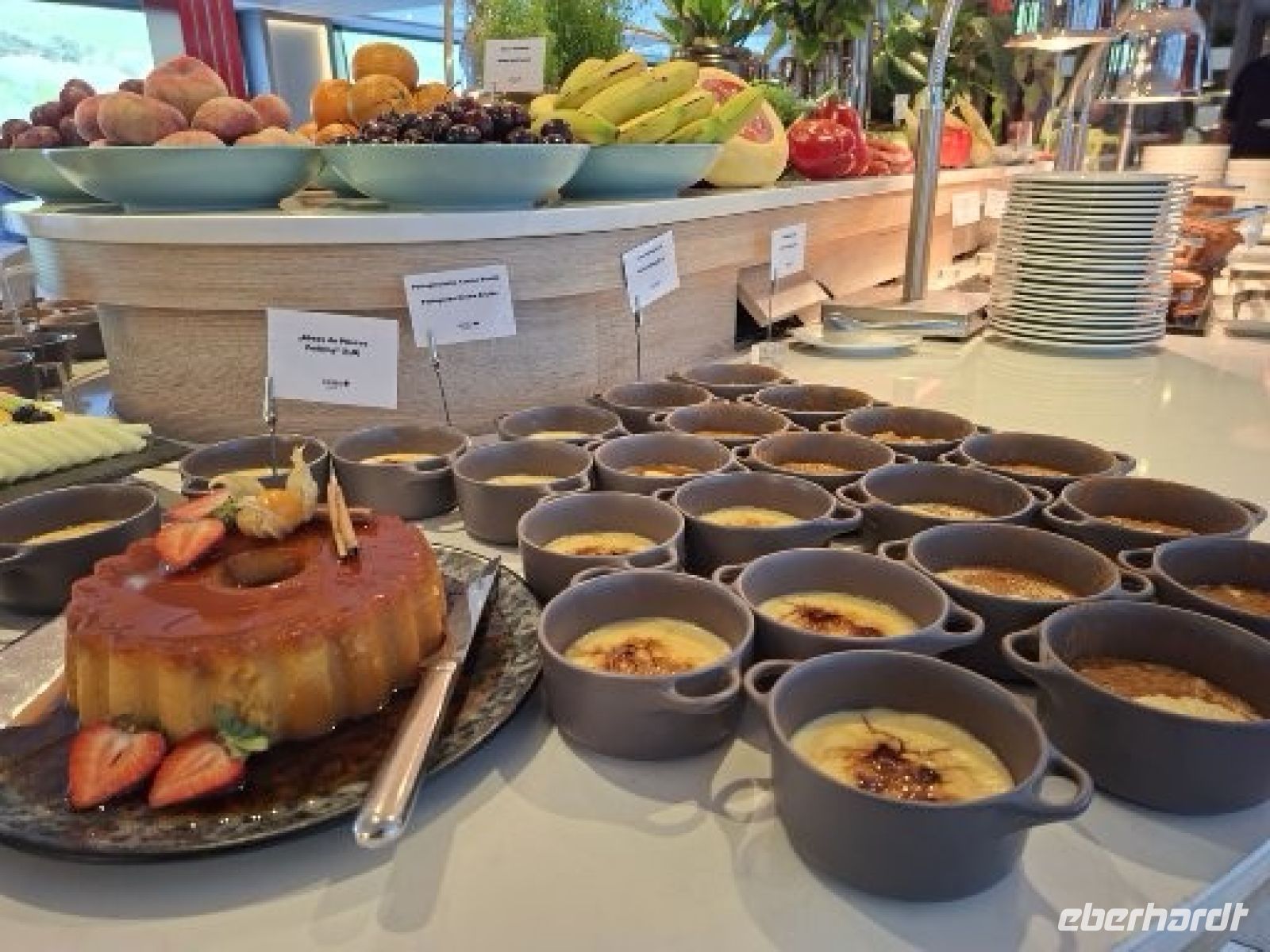 Blick auf das Dessertbufett am Mittag &ndash; &copy; Ute Solf (Eberhardt TRAVEL)