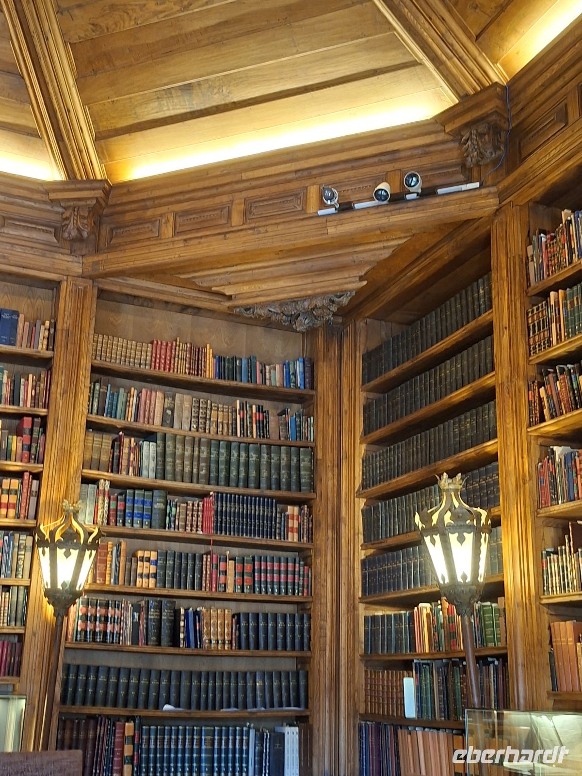 Bibliothek &ndash; &copy; Ute Solf (Eberhardt TRAVEL)