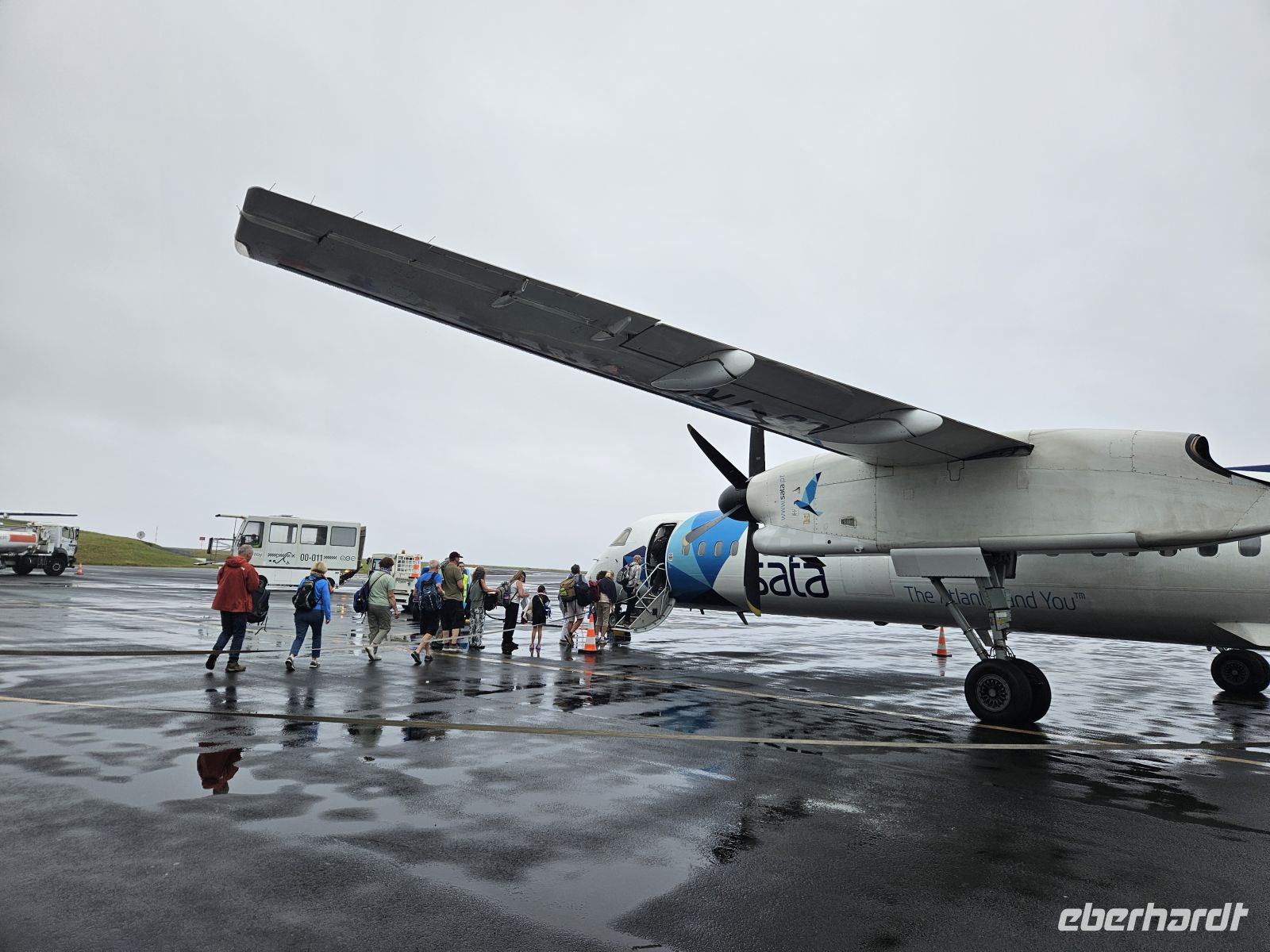 Abflug im Regen von Horta nach Flores &ndash; &copy; Kathrin Becker (Eberhardt TRAVEL)