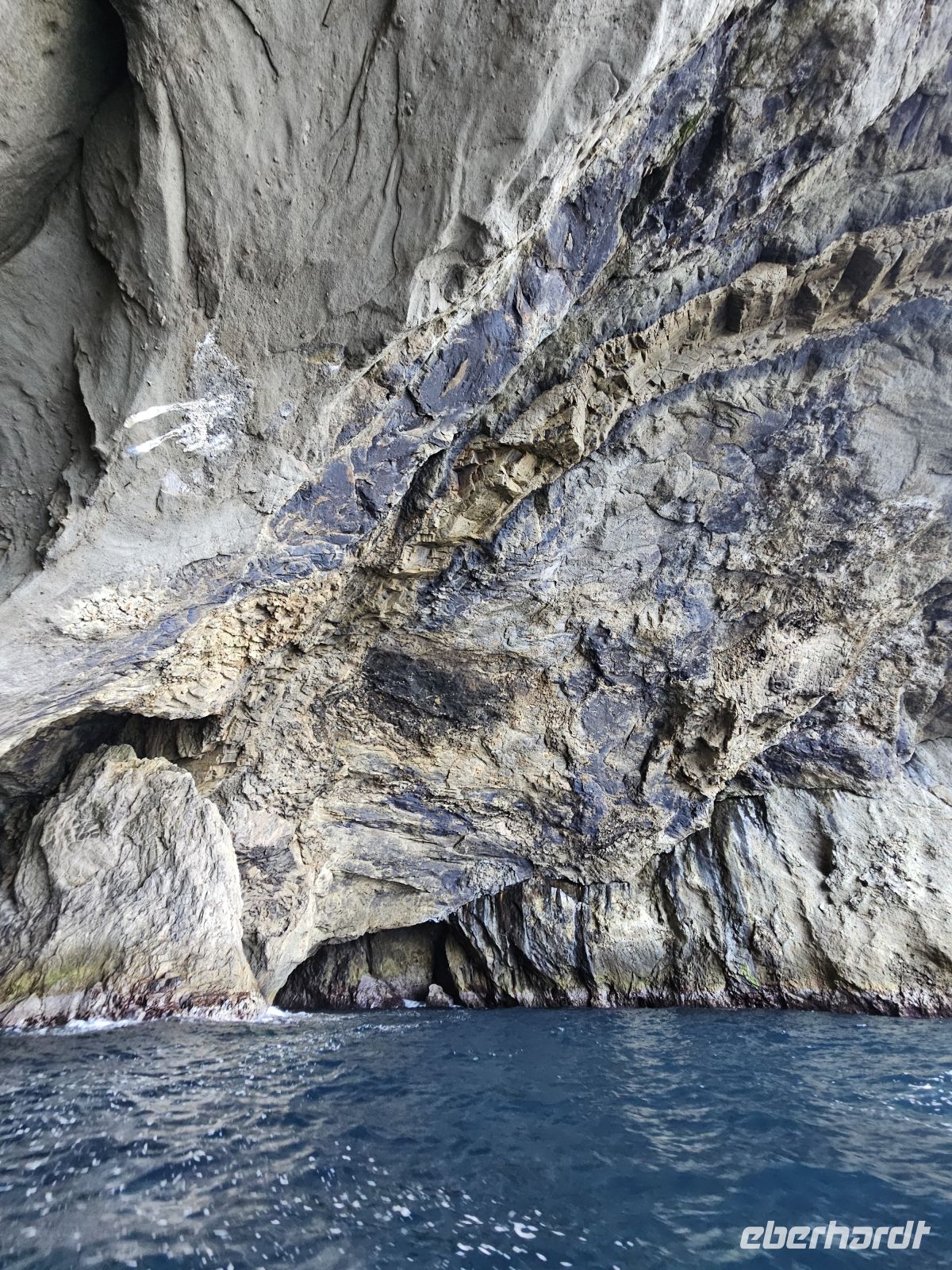 Umrundung von Flores mit dem Zodiac-Schlauchboot &ndash; &copy; Kathrin Becker (Eberhardt TRAVEL)