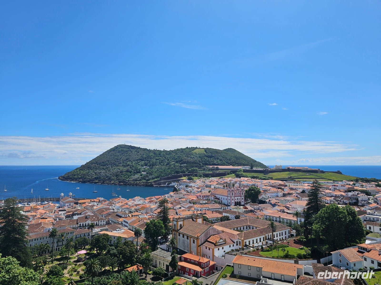 Blick auf Angra do Heroismo &ndash; &copy; Kathrin Becker (Eberhardt TRAVEL)