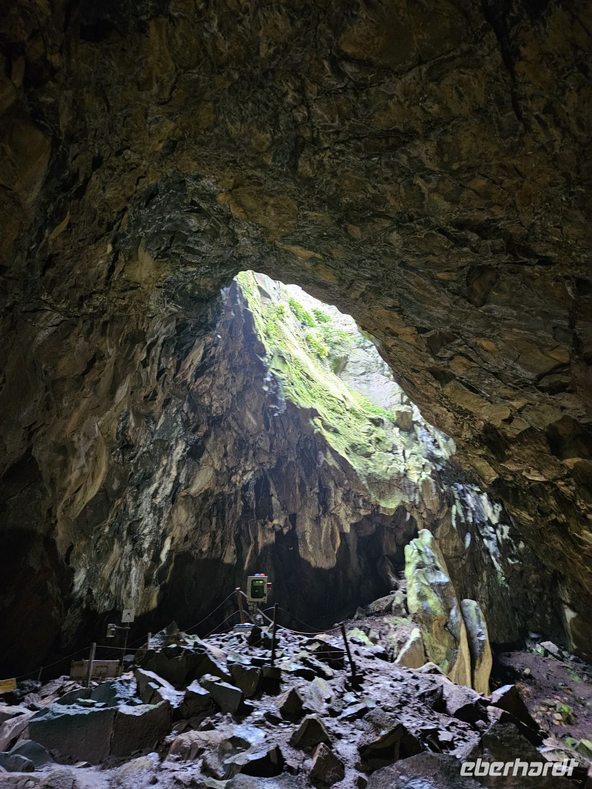 Schwefelhöhle Furna do Enxofre &ndash; &copy; Kathrin Becker (Eberhardt TRAVEL)