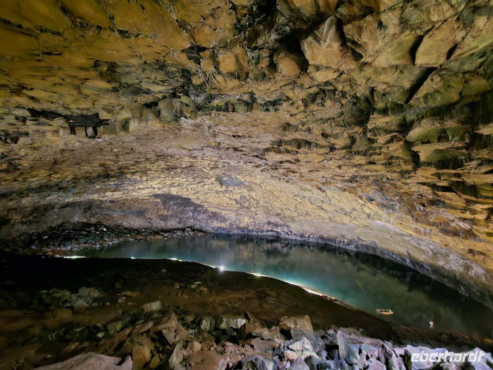 Schwefelhöhle Furna do Enxofre &ndash; &copy; Kathrin Becker (Eberhardt TRAVEL)