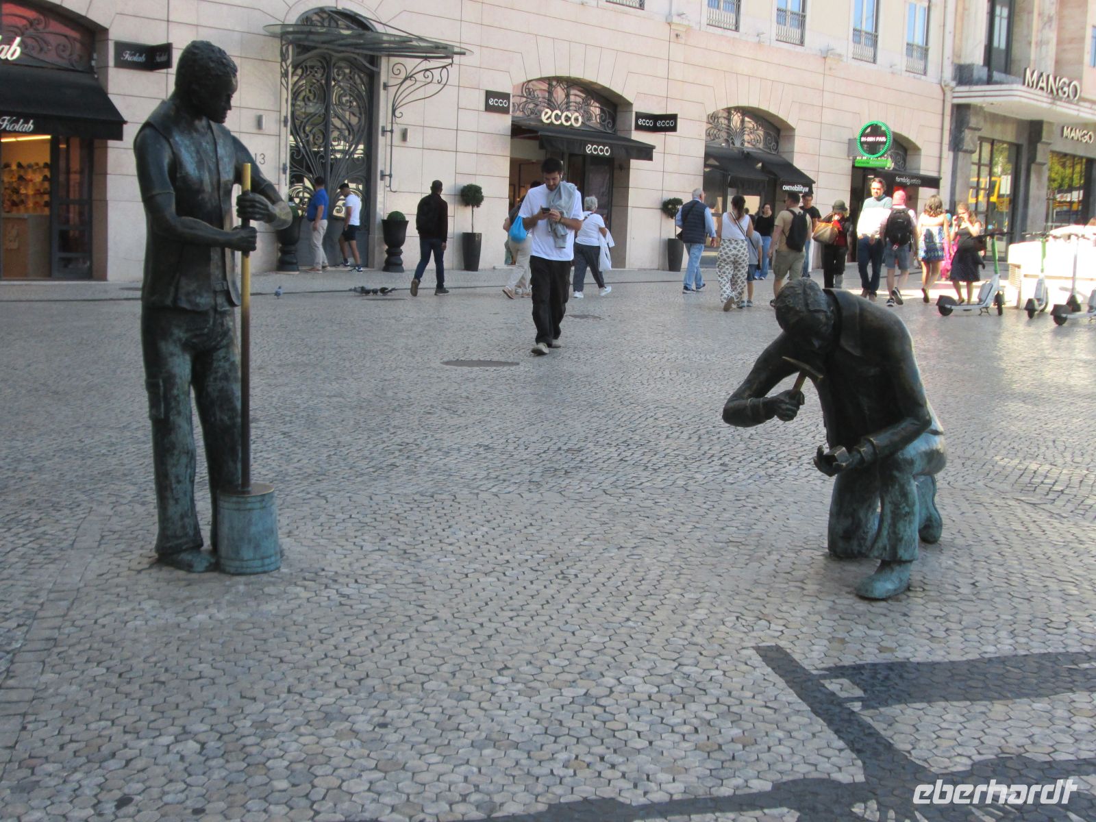 Lissabon: Huldigung der Restauratoren auf dem gleichnamigen Platz &ndash; &copy; Heike Heinen (Eberhardt TRAVEL)