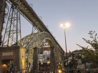 Porto: Brücke Dom Luis I. in der Dämmerung &ndash; &copy; Heike Heinen (Eberhardt TRAVEL)