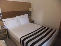 Zimmerbeispiel Doppelzimmer zur Alleinbenutzung im Hotel Principe Lisboa &ndash; &copy; Aline K. (Eberhardt TRAVEL)