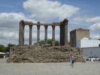 Evora - Dianatempel &ndash; &copy; Sabine Letzybyll (Eberhardt TRAVEL)