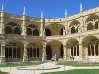 Lissabon – Hieronymuskloster – Kreuzgang &ndash; &copy; Marion Kottlos (Eberhardt TRAVEL)