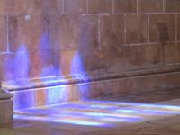 Kloster Bathalla – Seitenkapelle mit königlicher Grablege – Lichtspiele &ndash; &copy; Marion Kottlos (Eberhardt TRAVEL)