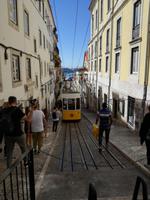 Aufzug Lissabon &ndash; &copy; Carina Henn (Eberhardt TRAVEL)