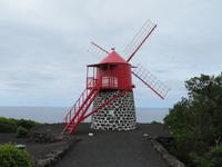Windmühle auf Pico &ndash; &copy; Anna Stiebing (Eberhardt TRAVEL)
