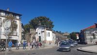 Guimarães alte Stadtmauer 20181009 125721 &ndash; &copy; Marlies Thrum (Eberhardt TRAVEL)