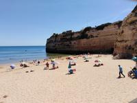 12.06.2019, Strand beim Hotel Pestana Vicking, Armacao de Pera, Algarve &ndash; &copy; Jutta Petzold-Herrmann (Eberhardt TRAVEL)