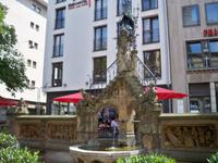 Heinzelmännchen-Brunnen, Köln &ndash; &copy; Irene Schneider (Eberhardt TRAVEL)