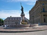Franconiabrunnen, Würzburg &ndash; &copy; Irene Schneider (Eberhardt TRAVEL)