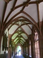 Klostergang &ndash; &copy; Eva-Maria Strauß-Eberhardt (Eberhardt TRAVEL)