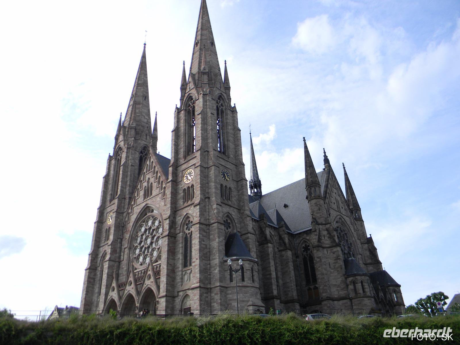 Kirche &ndash; &copy; Günter Löwe (Eberhardt TRAVEL)