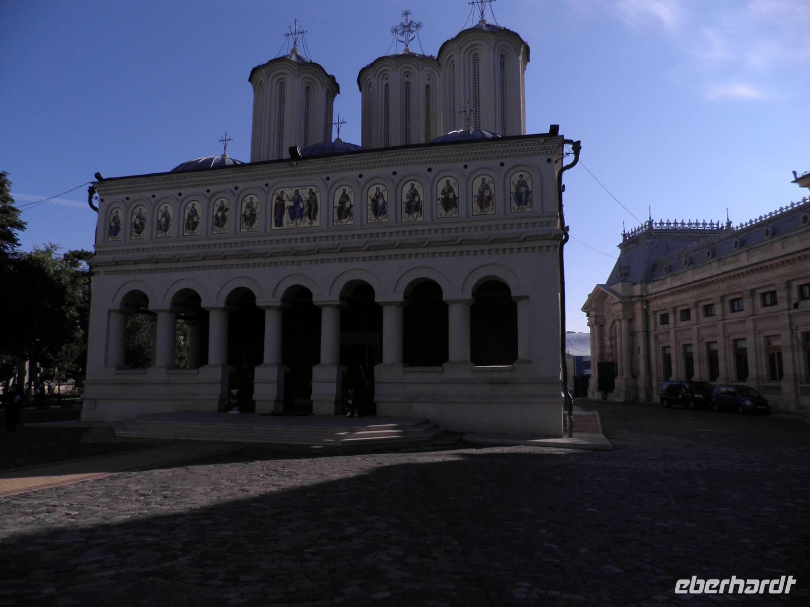 Eingang zur Patriarchkirche &ndash; &copy; Christian Fischer (Eberhardt TRAVEL)