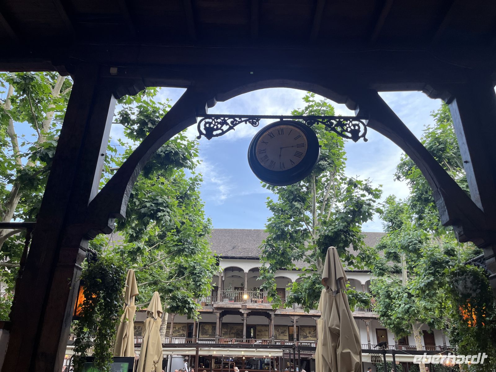 Abendessen, Bukarest, Rumänien &ndash; &copy; Maria Feibig (Eberhardt TRAVEL)