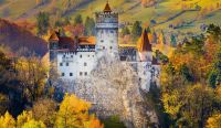 Goldener Herbst in Bran &ndash; &copy; Simone Willner (Eberhardt TRAVEL)