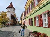 Unser örtlicher Reiseleiter Doru erklärt  &ndash; &copy; Monika Cortese (Eberhardt TRAVEL)