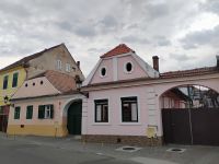 Typische Siebenbürger Sachsen Häuser, Mediaș &ndash; &copy; Monika Cortese (Eberhardt TRAVEL)
