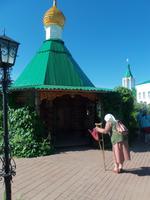 Russische Frau beim beten &ndash; &copy; Mandy Lehmann (Eberhardt TRAVEL)