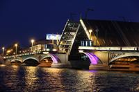Leutnant-Schmidt-Brücke &ndash; &copy; Uwe Lorenz (Eberhardt TRAVEL)