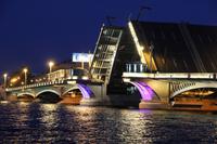 Leutnant-Schmidt-Brücke &ndash; &copy; Uwe Lorenz (Eberhardt TRAVEL)