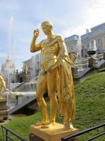 in Peterhof &ndash; &copy; Mario Scheinert (Eberhardt TRAVEL)