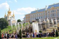 Wasserspiele und Fontänen in Peterhof &ndash; &copy; Petra Hanschke (Eberhardt TRAVEL)